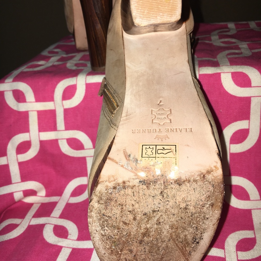 Shoes - Picture 4 of 4